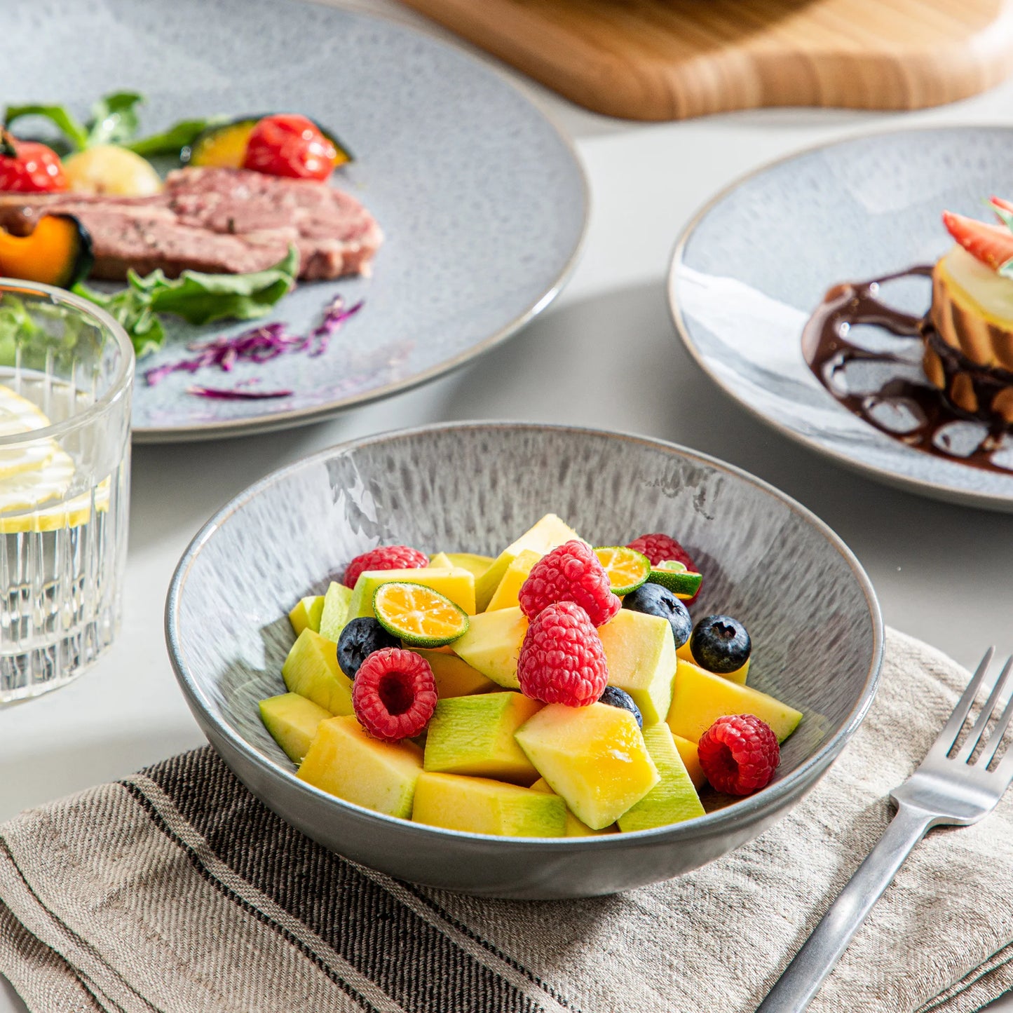 vancasso 4-16 Piece Embossed Stoneware Tableware Set with 4PCS Dinner/Dessert Plate/Soup Bowl for 4/8/12 person