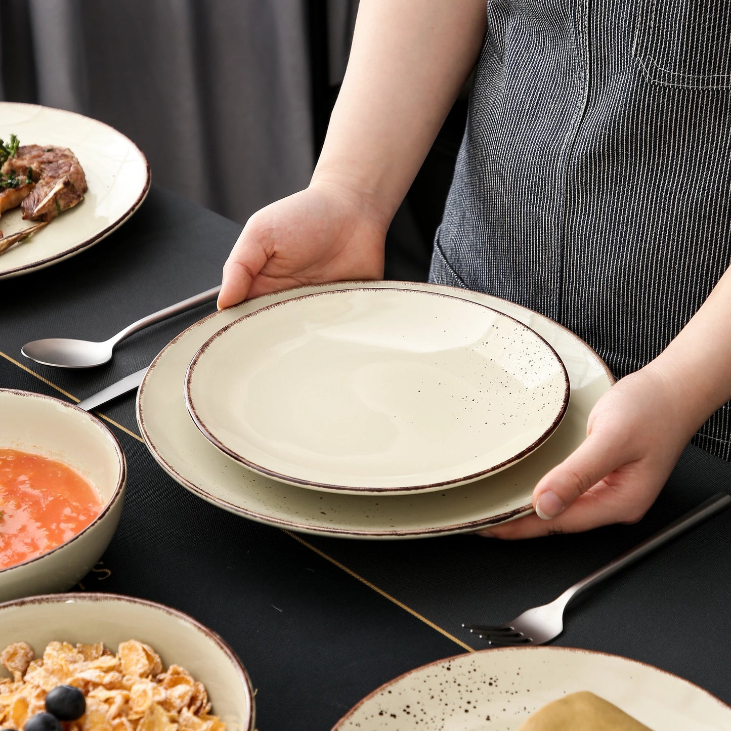 Vancasso 4/8/16-Piece Ceramic Beige Stoneware Dinnerware Set with Dinner Plate, Dessert Plate, 800ml Bowl, Mug Tableware Set