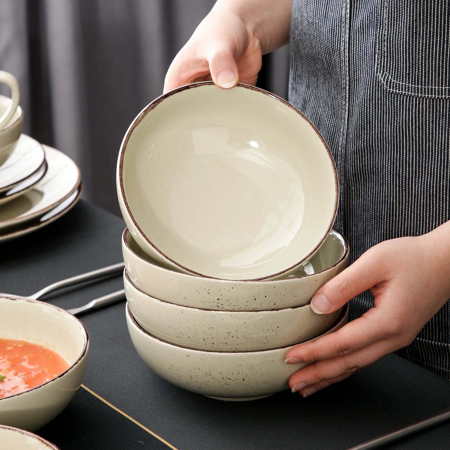 Vancasso 4/8/16-Piece Ceramic Beige Stoneware Dinnerware Set with Dinner Plate, Dessert Plate, 800ml Bowl, Mug Tableware Set