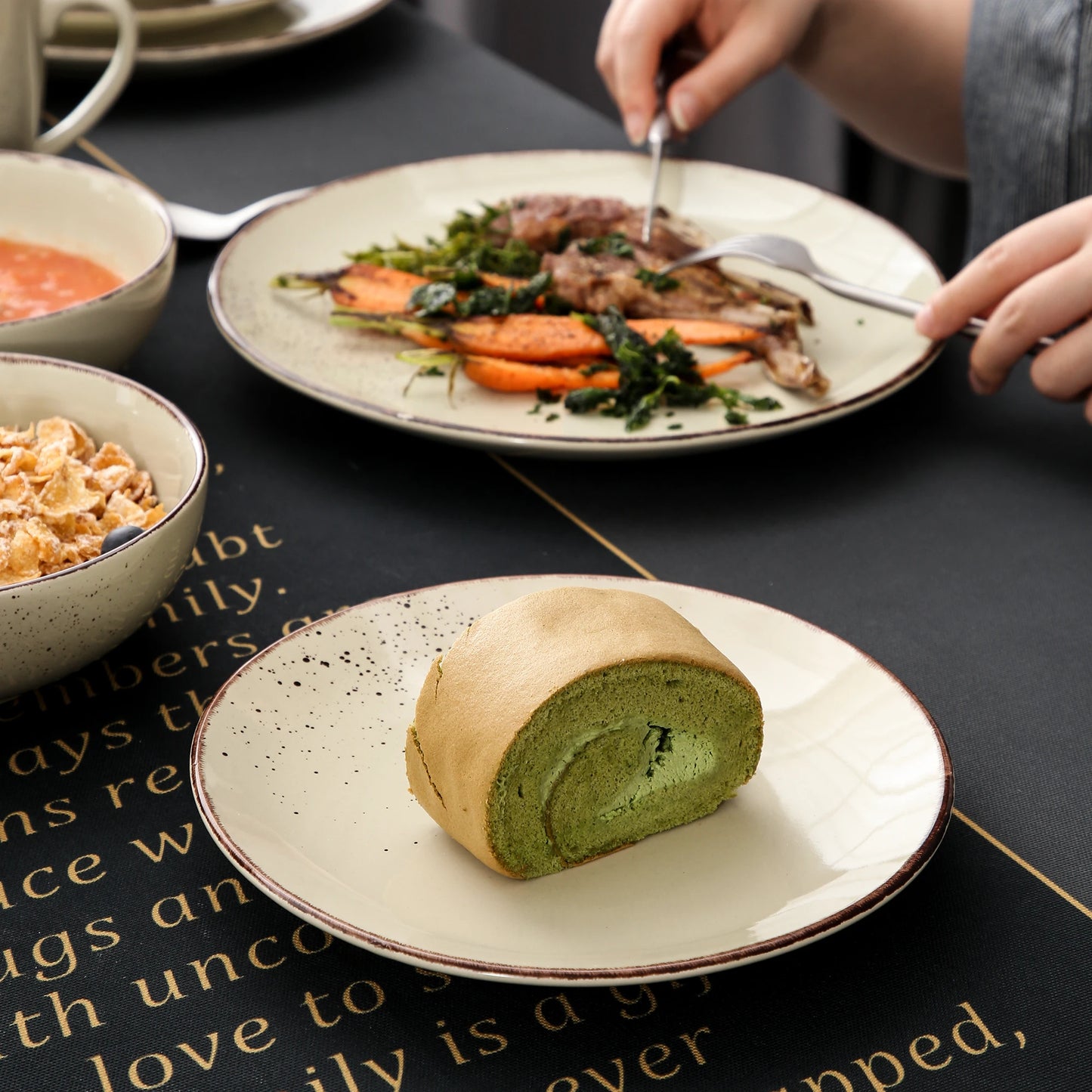 Vancasso 4/8/16-Piece Ceramic Beige Stoneware Dinnerware Set with Dinner Plate, Dessert Plate, 800ml Bowl, Mug Tableware Set