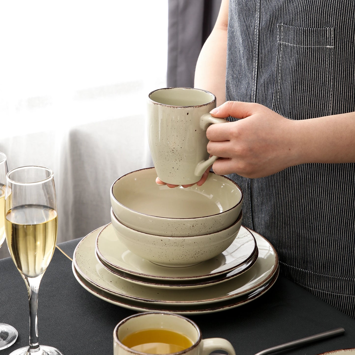 Vancasso 4/8/16-Piece Ceramic Beige Stoneware Dinnerware Set with Dinner Plate, Dessert Plate, 800ml Bowl, Mug Tableware Set