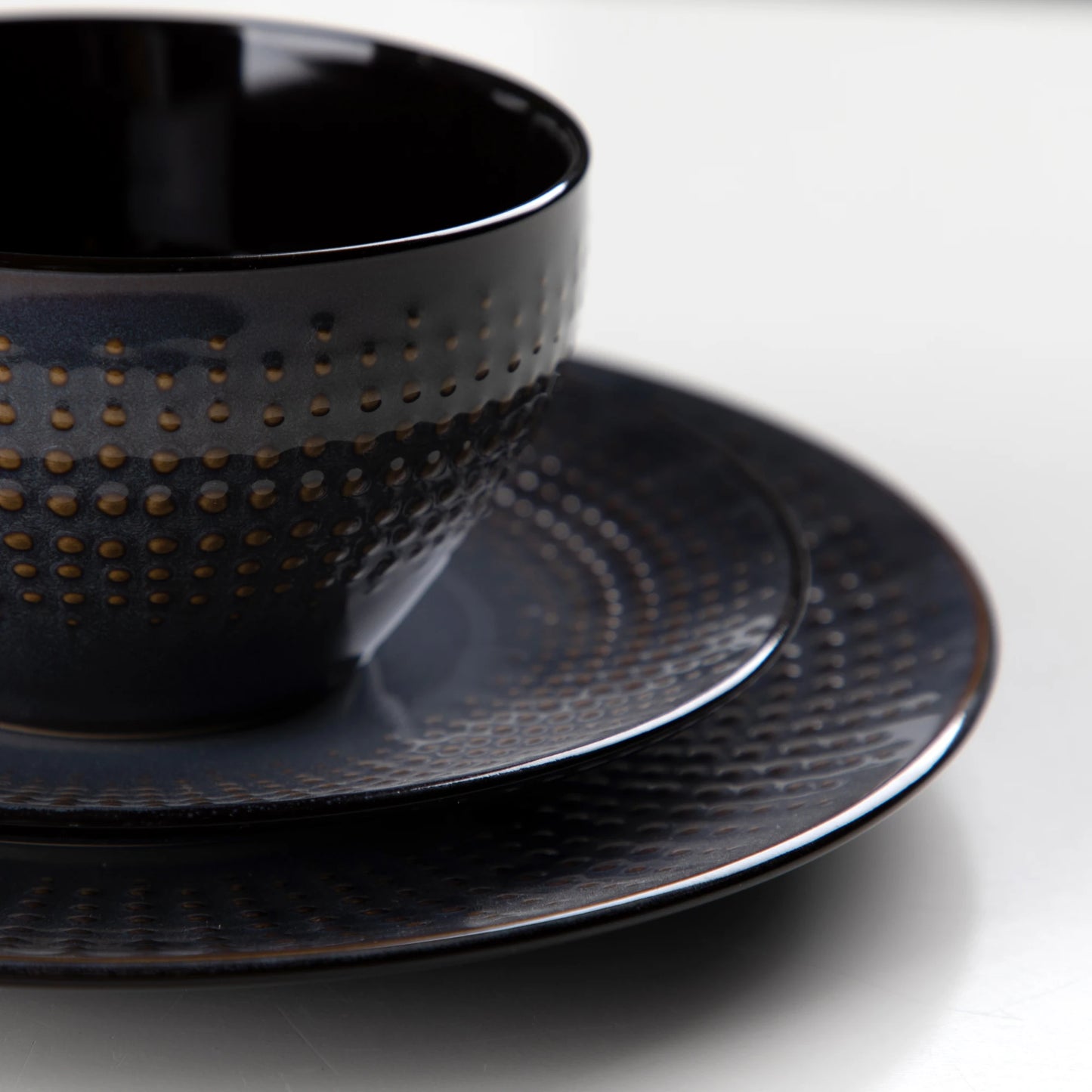 Vancasso 4-32 Piece Embossed Relief Stoneware Tableware Set with Dinner/Dessert Plate/Soup Bowl/Mug Service for 4/8/12