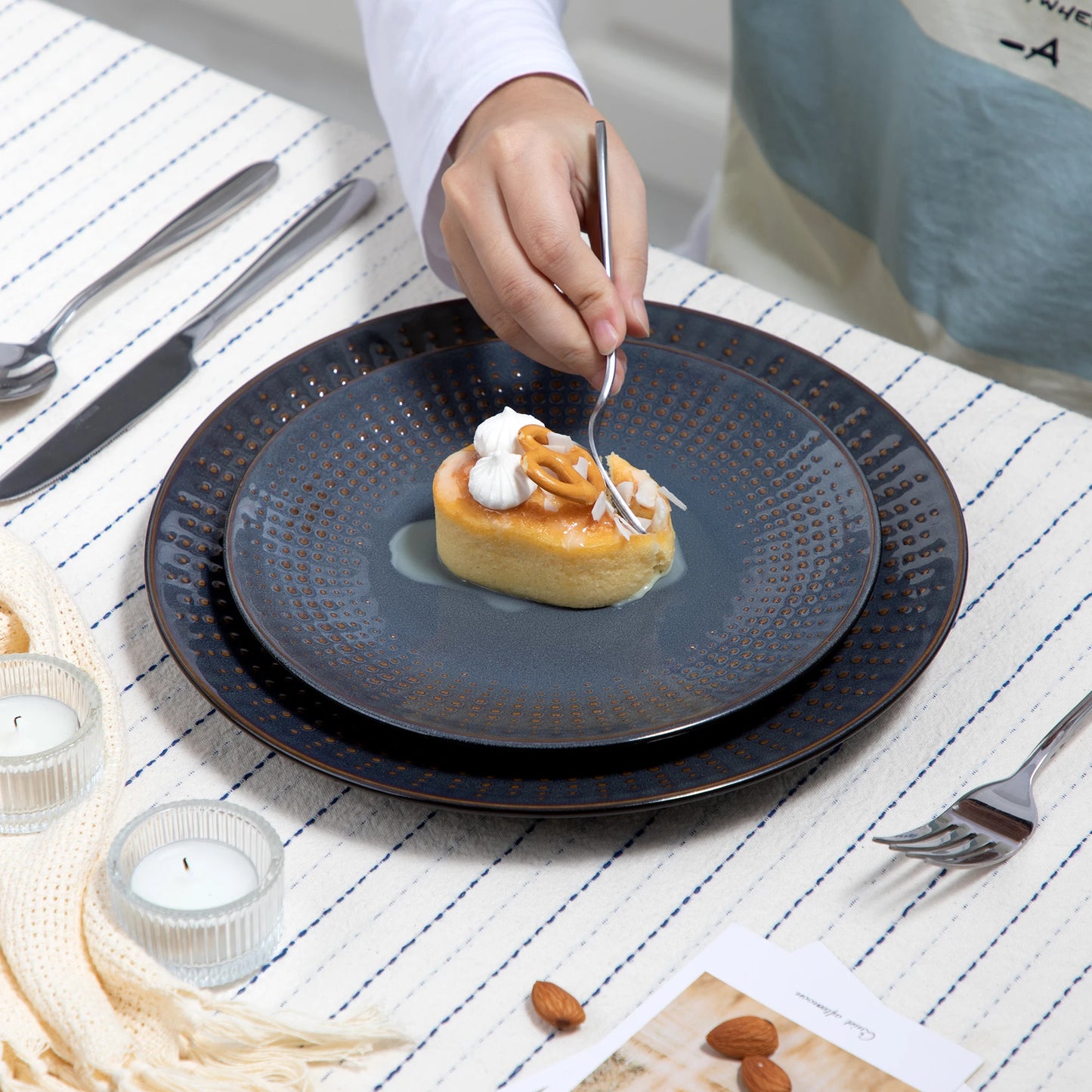 Vancasso 4-32 Piece Embossed Relief Stoneware Tableware Set with Dinner/Dessert Plate/Soup Bowl/Mug Service for 4/8/12
